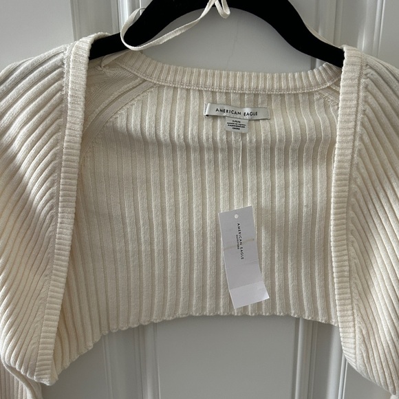American Eagle Cream Ribbed Knit Cardigan/ cropped - Picture 3 of 8